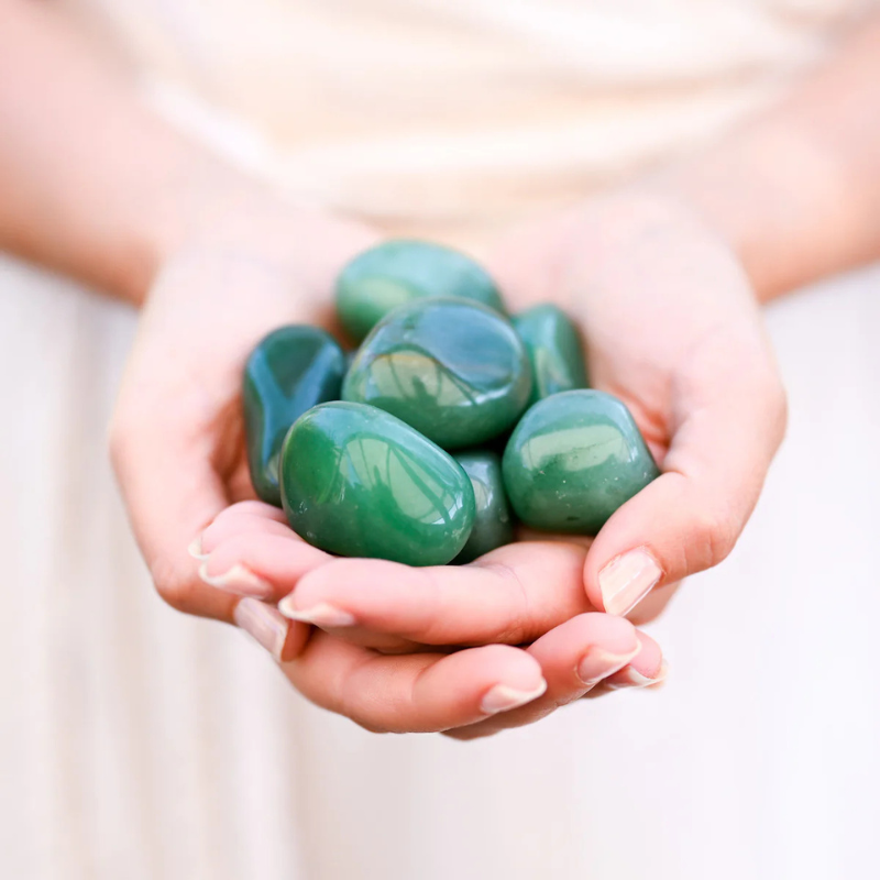 The properties and benefits of the adventurine stone